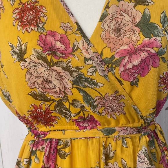 Band of Gypsies Floral Dress - Picture 3 of 7